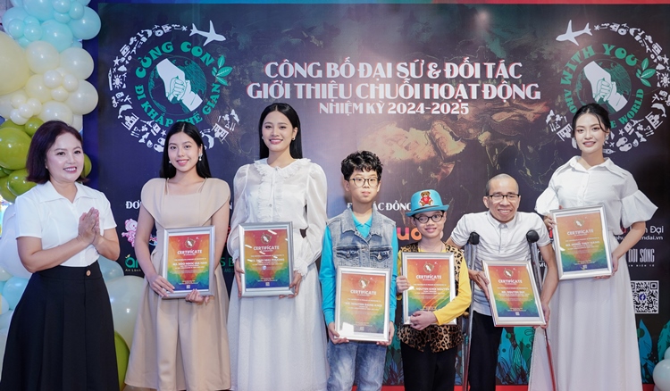 trẻ tự kỉ